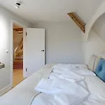 Prázdninový dům Nya