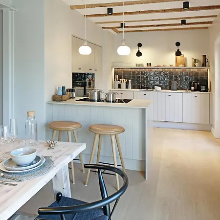 Nya Holiday home *
